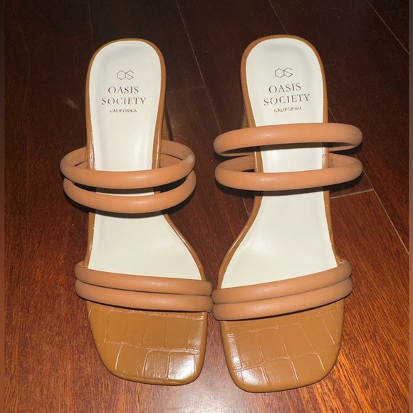 Chunky Strappy Heels - Picture 3 of 5